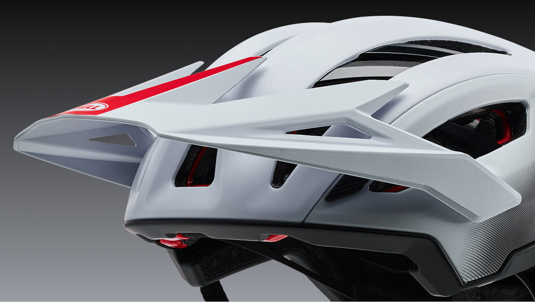 3-position adjustable visor technology